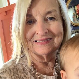 Meet your Posher, Sharon